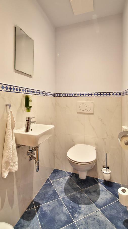 Hotel Weisser Hirsch 4*
